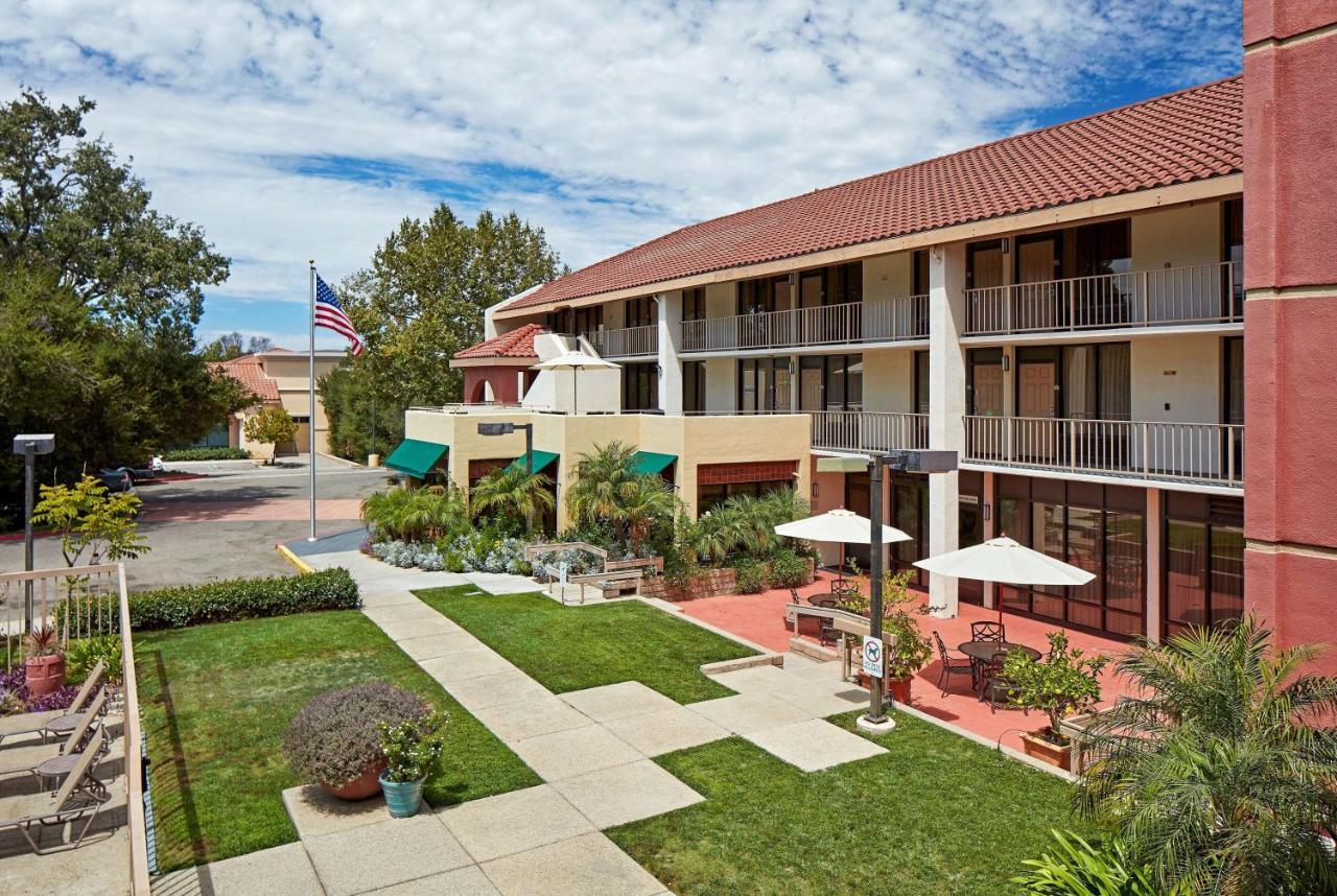 La Quinta By Wyndham Thousand Oaks-Newbury Park Bagian luar foto