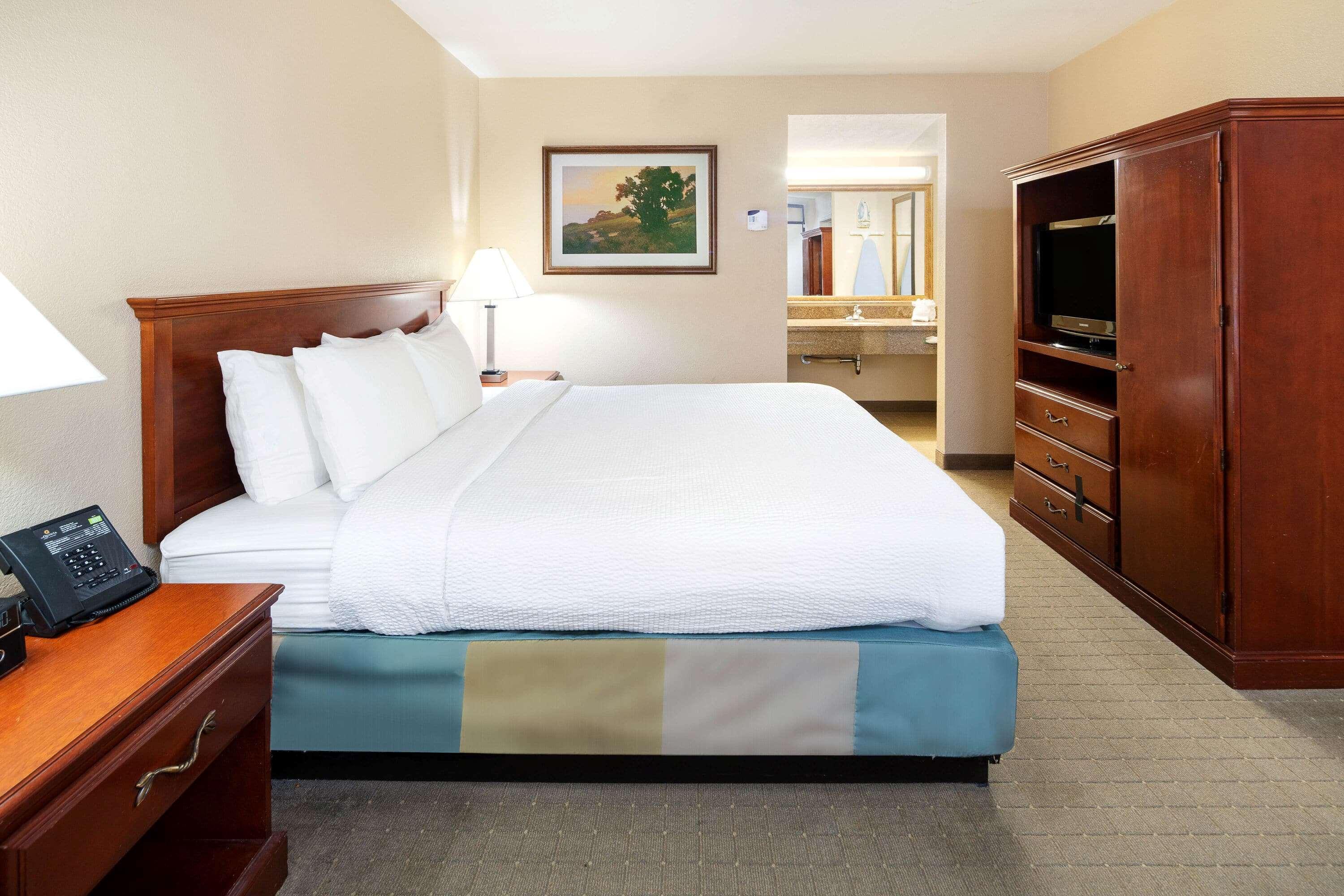 La Quinta By Wyndham Thousand Oaks-Newbury Park Bagian luar foto