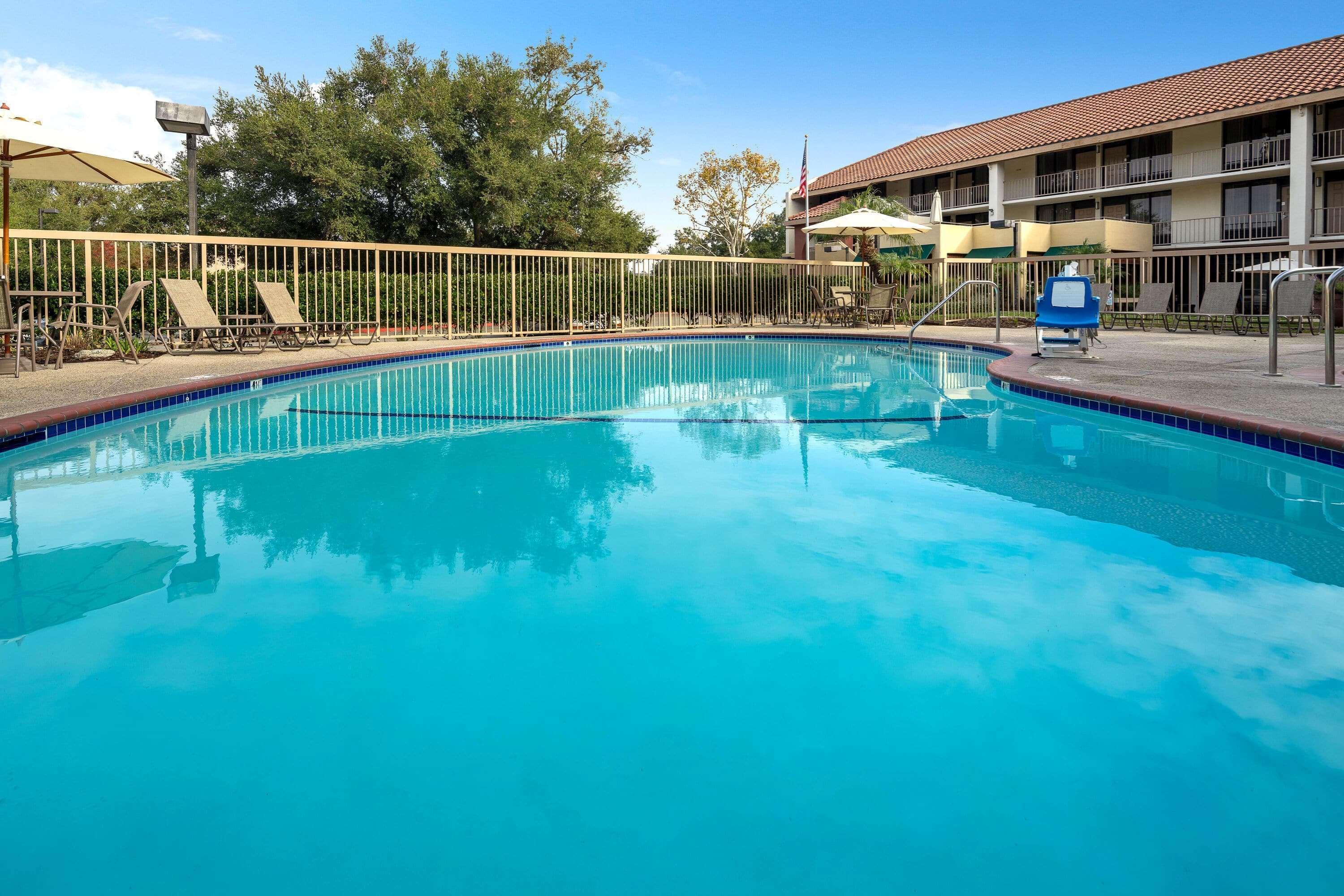 La Quinta By Wyndham Thousand Oaks-Newbury Park Bagian luar foto