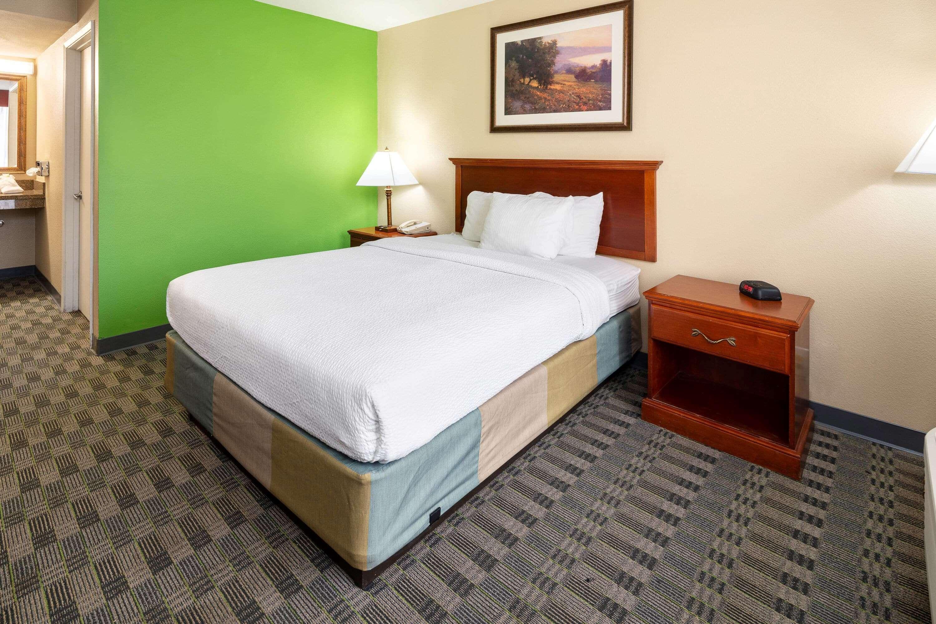 La Quinta By Wyndham Thousand Oaks-Newbury Park Bagian luar foto