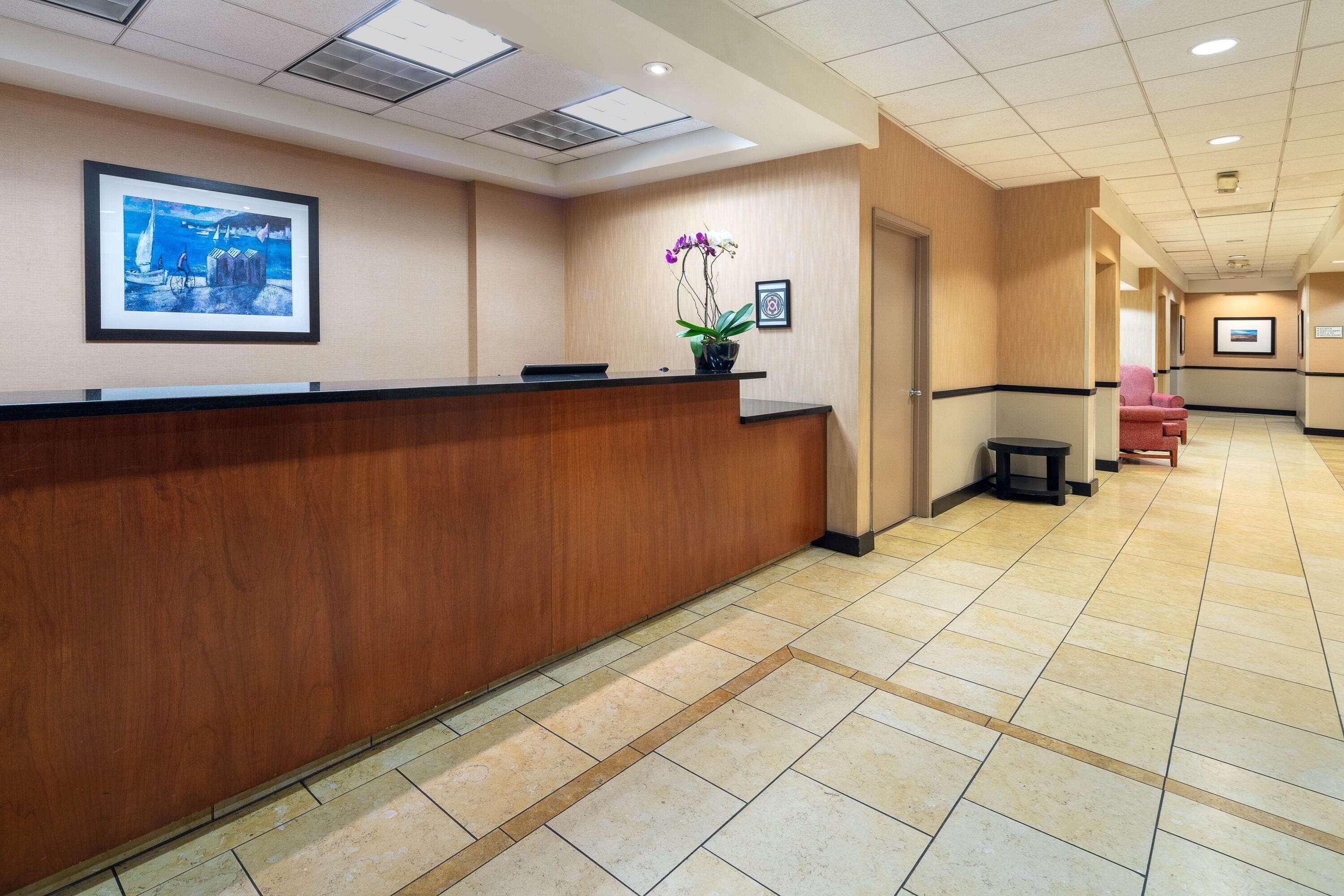 La Quinta By Wyndham Thousand Oaks-Newbury Park Bagian luar foto