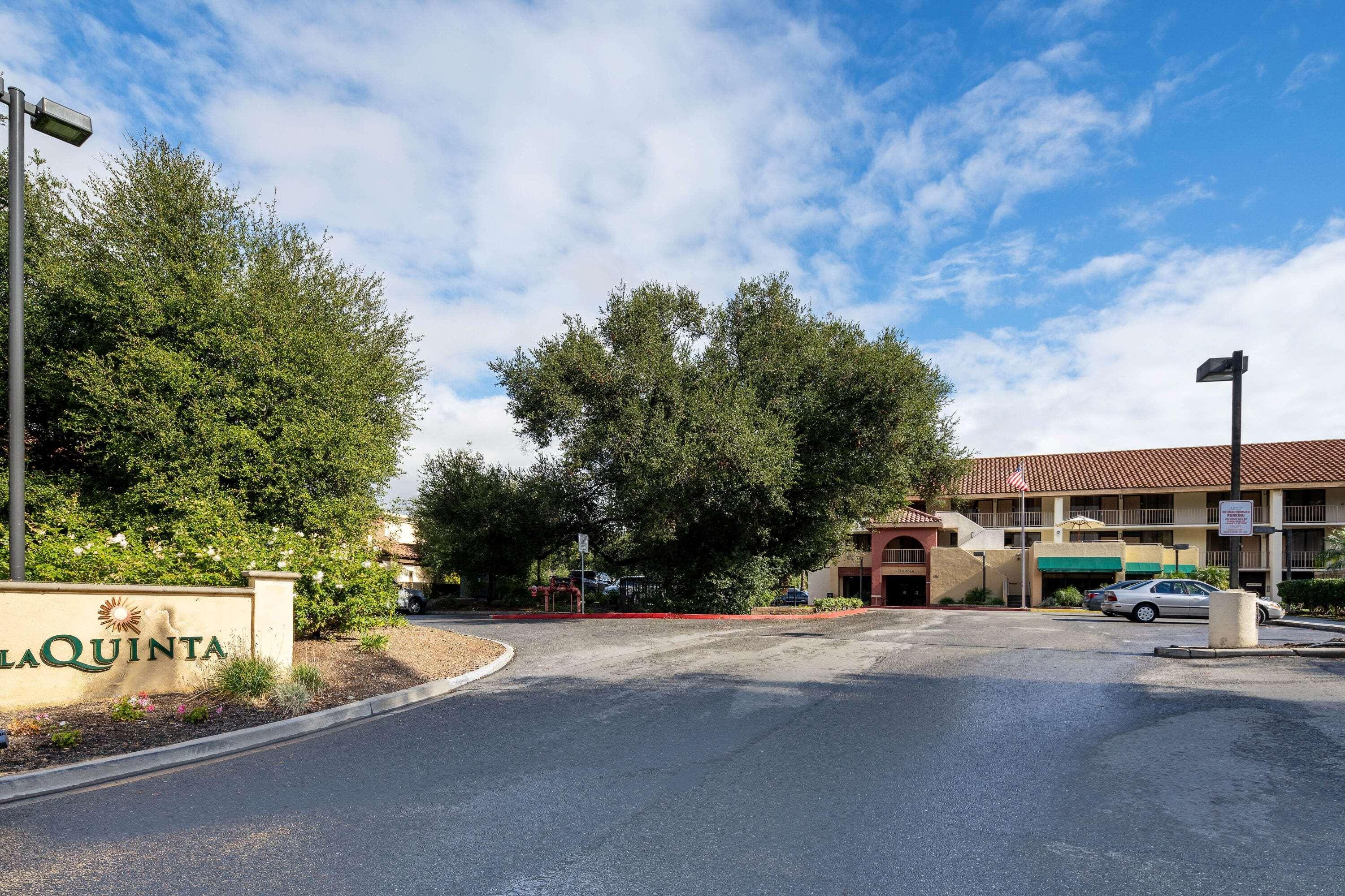 La Quinta By Wyndham Thousand Oaks-Newbury Park Bagian luar foto