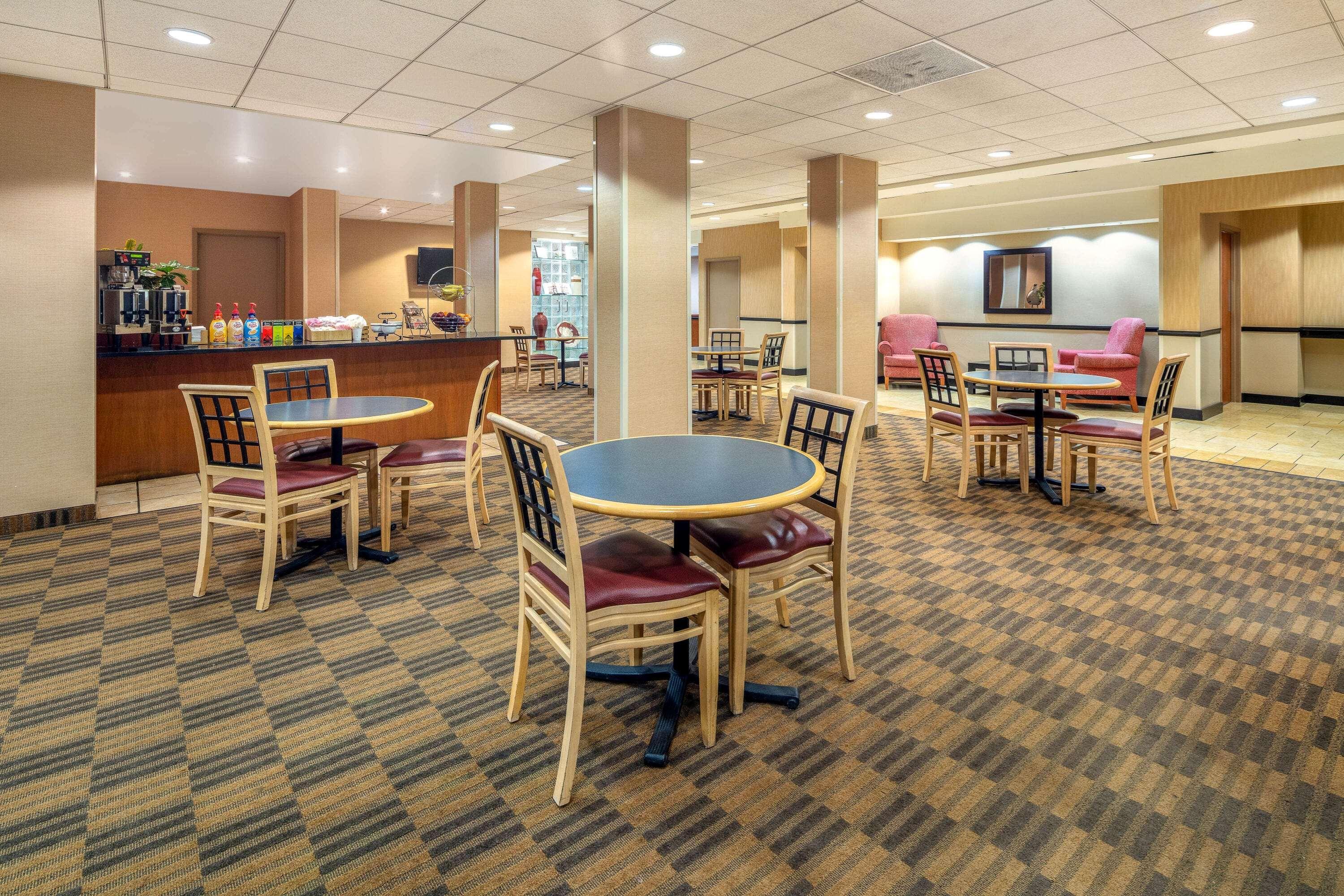 La Quinta By Wyndham Thousand Oaks-Newbury Park Bagian luar foto